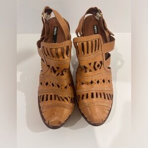 Miista Ori Tan Leather Platform Sandals SIZE 40